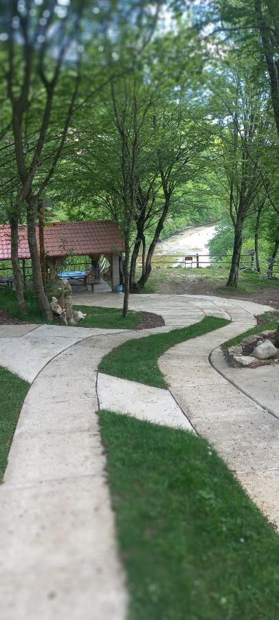 Martvili Canyon Cottage ภายนอก รูปภาพ